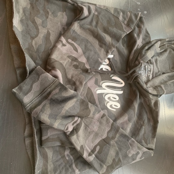 Women’s Cropped Yee Yee hoodie S - Picture 7 of 7